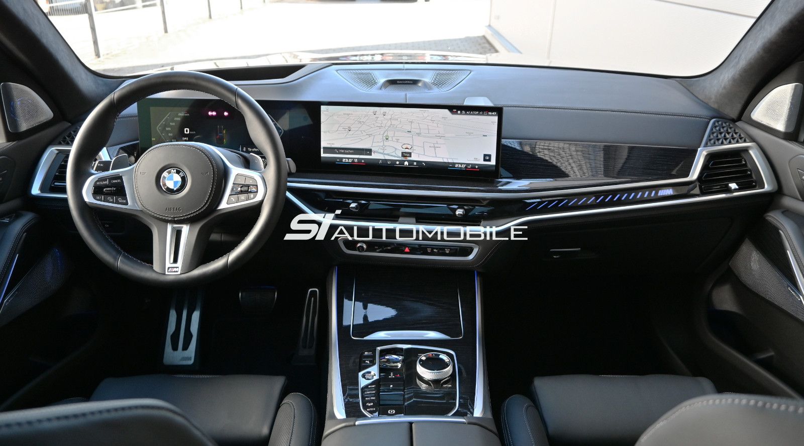 Fahrzeugabbildung BMW X5 M60i xDr. °UVP 155.609€°AHK°B&W°PROF.FAHRW.°