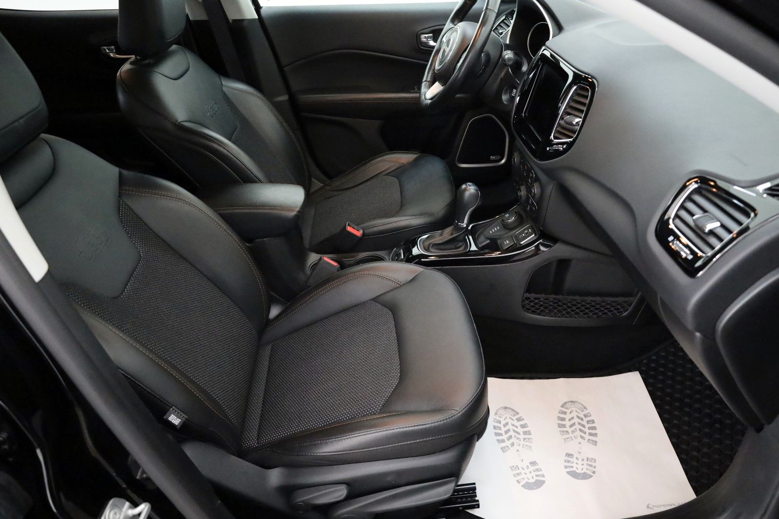 Fahrzeugabbildung Jeep Compass Limited 4WD T.Leder,Navi,LED,Apple Car.