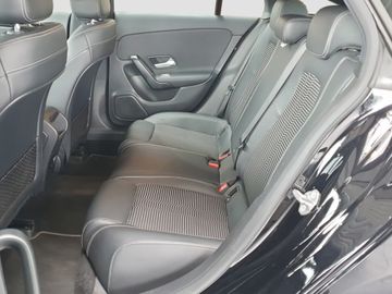 Mercedes CLA 250 Shooting Brake - 12