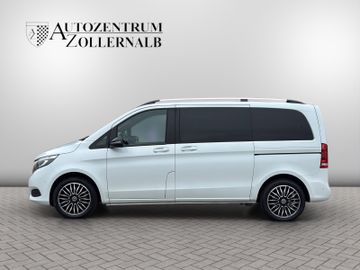 Mercedes V 220 - 3