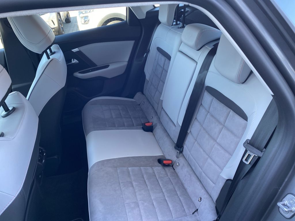 Fahrzeugabbildung Citroën C4 Hybrid 145 Automatik Max *Alcantara*Winterpak