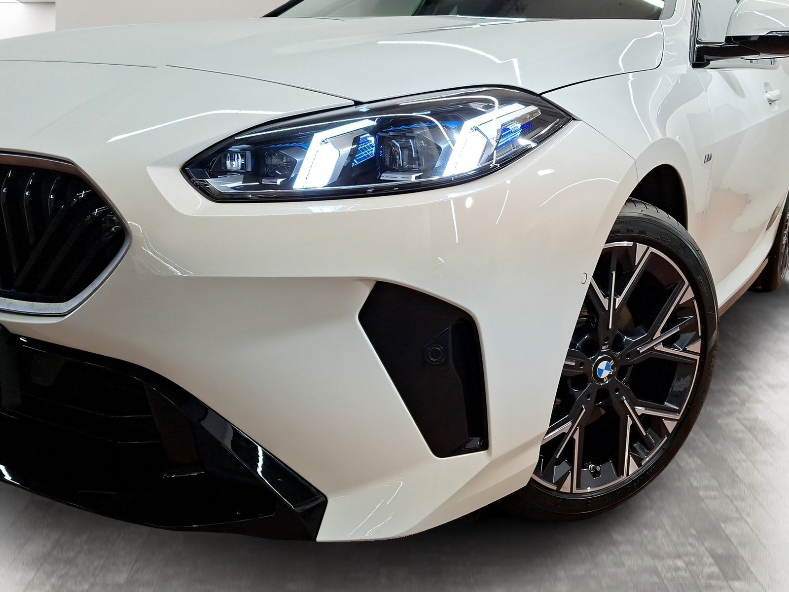BMW 118 - Bild 8