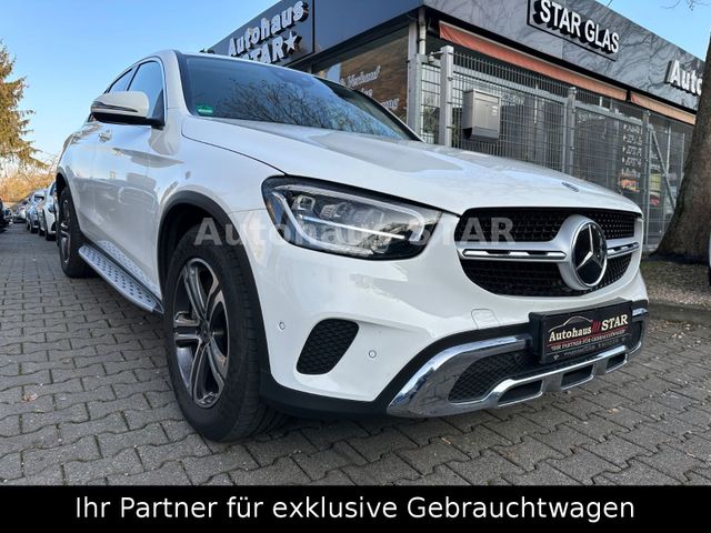 Mercedes-Benz GLC 300d Coupé 4Matic / KAMERA-LEDER-AHK-LED