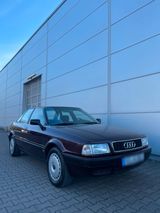 Audi 80 2,3e 5 Zylinder Oldtimer - Audi 80 mit Benzin-Antrieb: Limousine, 5e