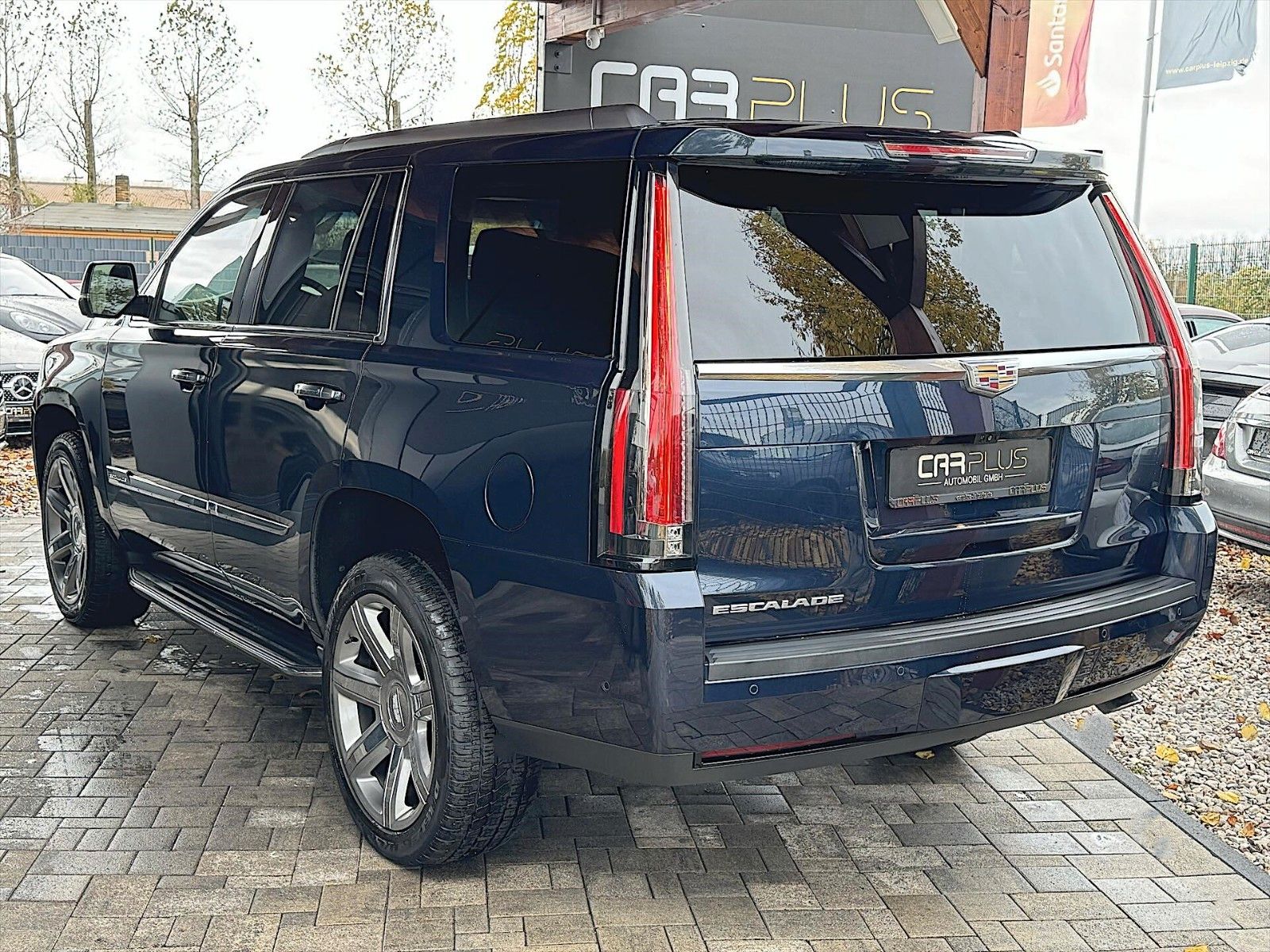 Fahrzeugabbildung Cadillac Escalade 6.2 L Sport Luxury *LED*TV*360°*HeadUp*