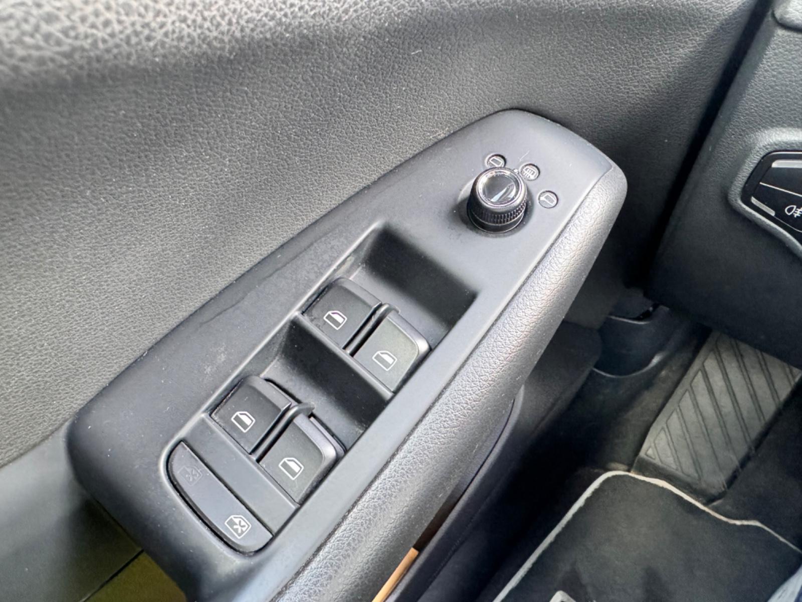AUDI Q5 - 2.0 179 CV - BVM - ATTELAGE