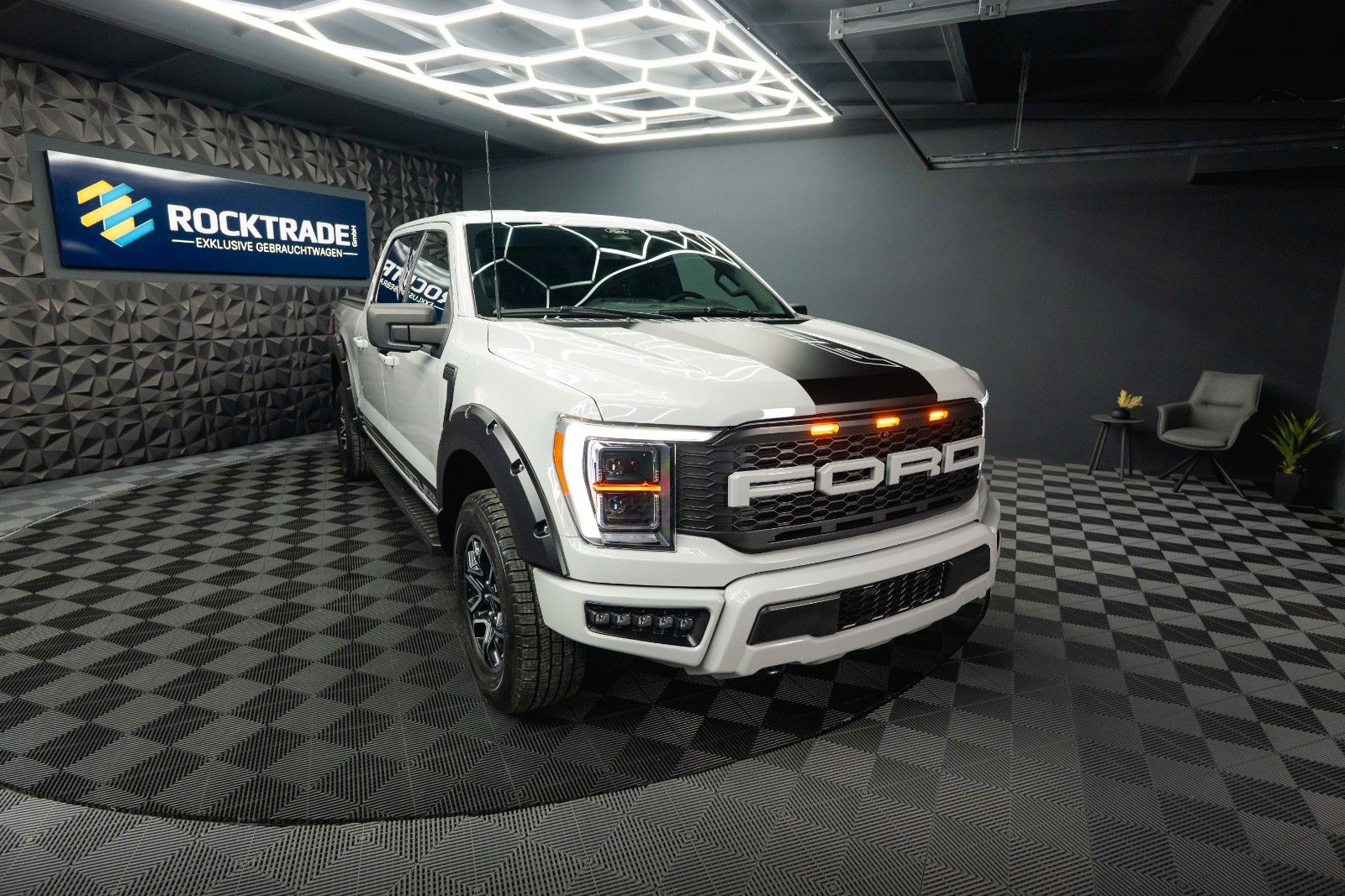 Fahrzeugabbildung Ford F150 3.5L V6 PowerBoost RAPTOR Twin-Turbo 4x4
