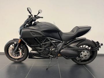 Ducati Diavel Dark