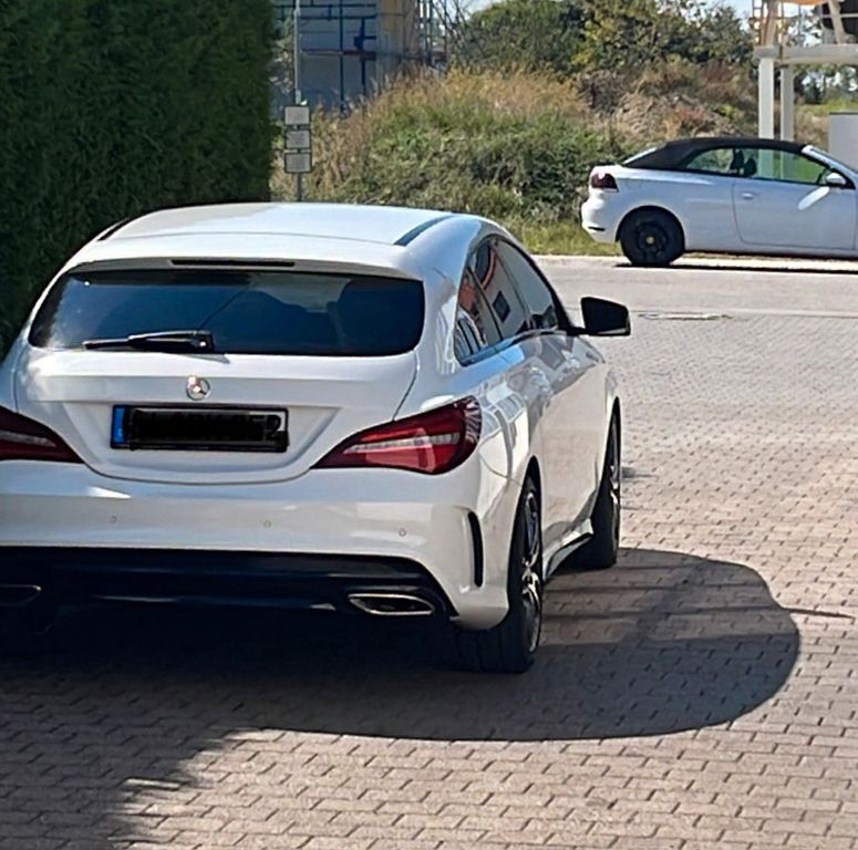 Image of Mercedes-Benz CLA 220