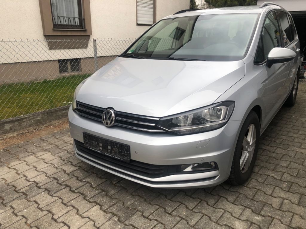 Image of Volkswagen Touran