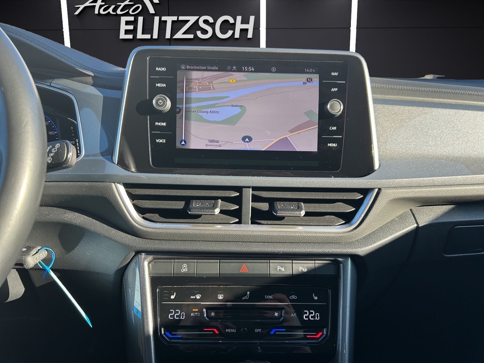 Fahrzeugabbildung Volkswagen T-Roc Style TDI LED+ ACC SH AppConnect Ambiente