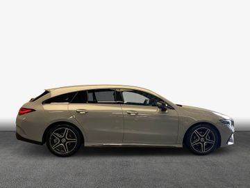 Mercedes CLA 180 Shooting Brake - 4