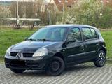 Renault Clio 1.2 16V Campus guter Zustand - Renault Clio aus 2009: Campus