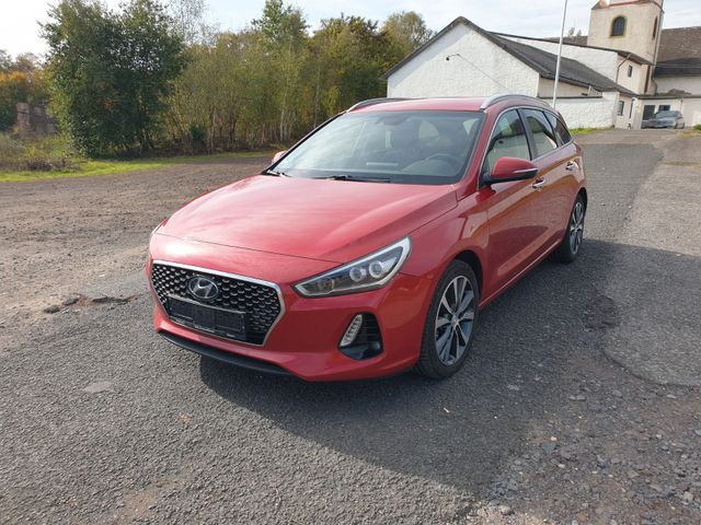 Hyundai i30 1.6 CRDi 100kW (Watsapp Nr. +491735905255)