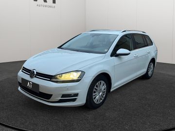 Volkswagen Golf - 1