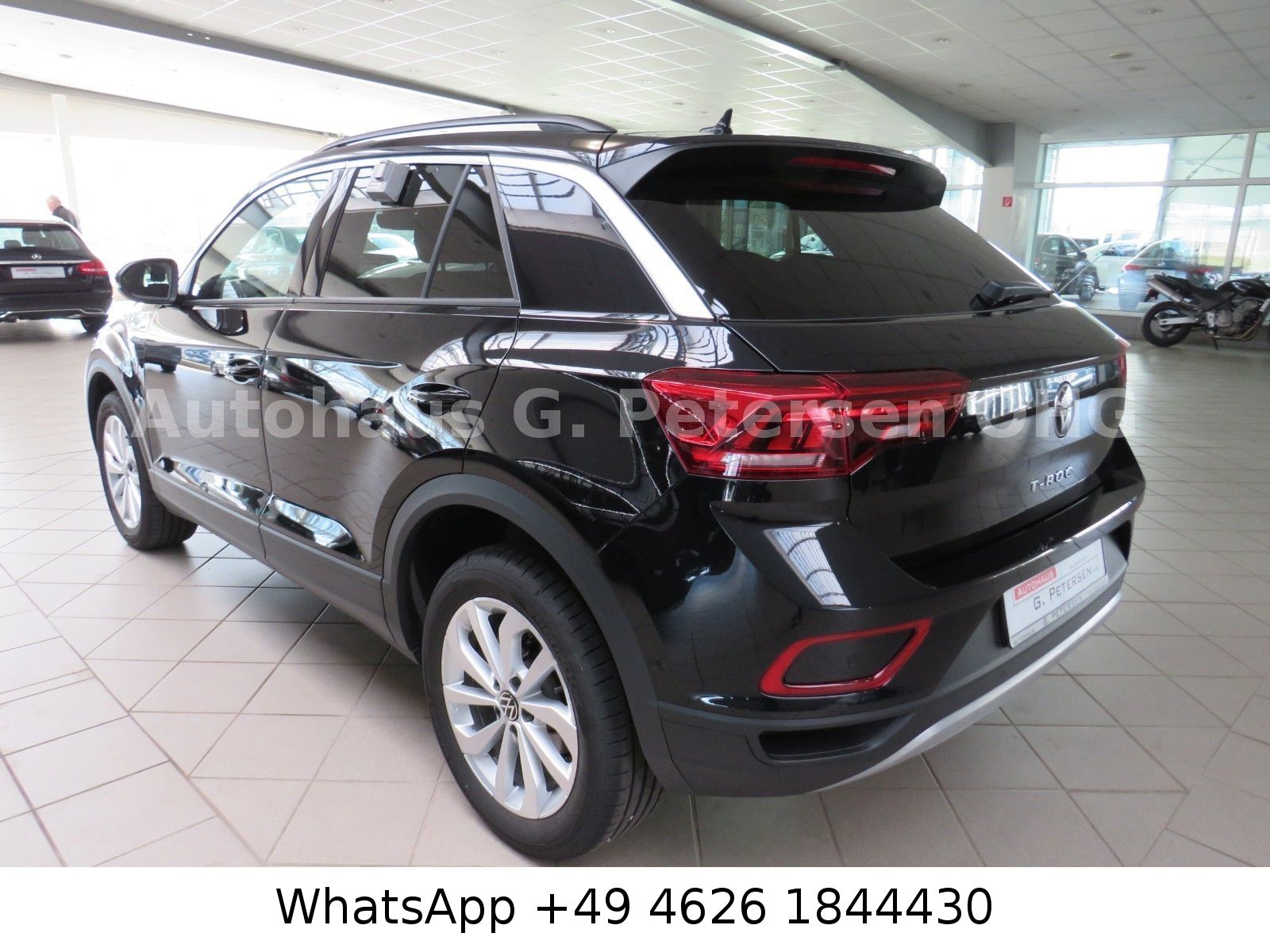 Fahrzeugabbildung Volkswagen T-Roc Life 1.5TSI*DSG*LED*Spur*ACC*Fernlicht*SHZ