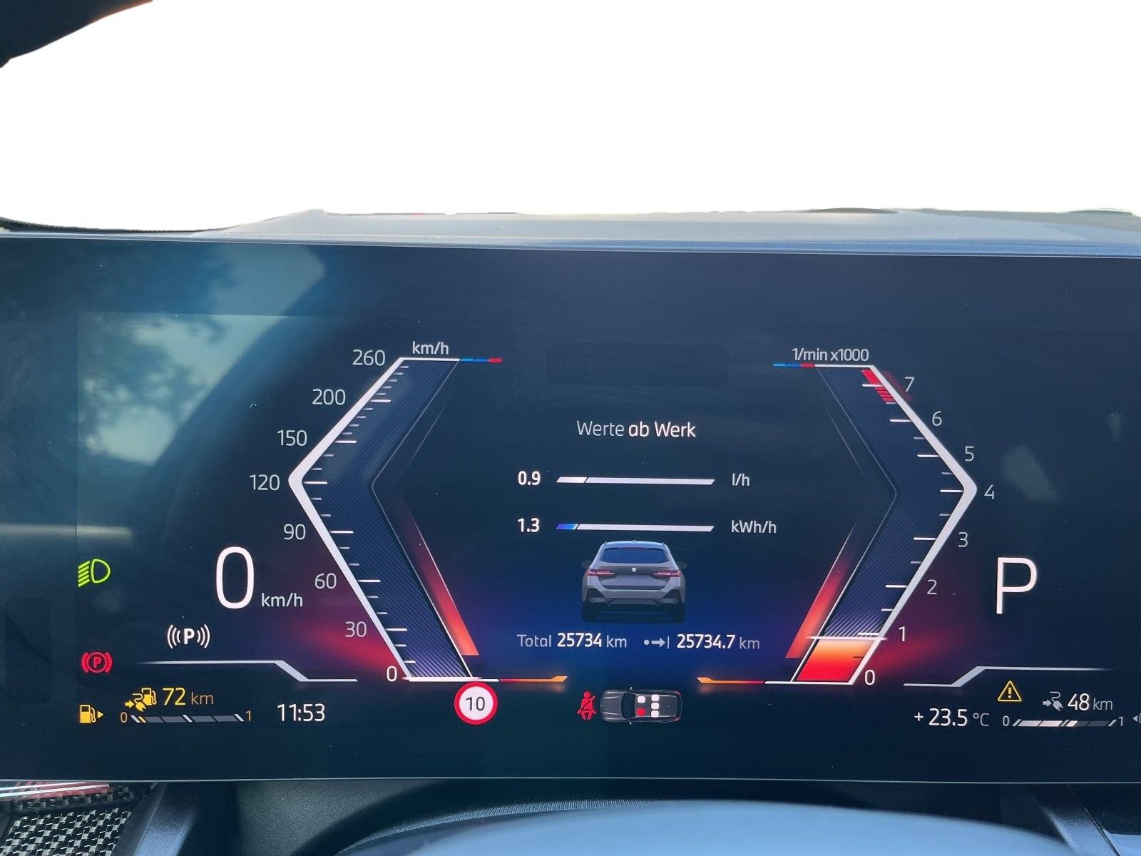 BMW 530e xDrive AHK 360° HEAD-UP SITZBELÜFT RFK HIFI