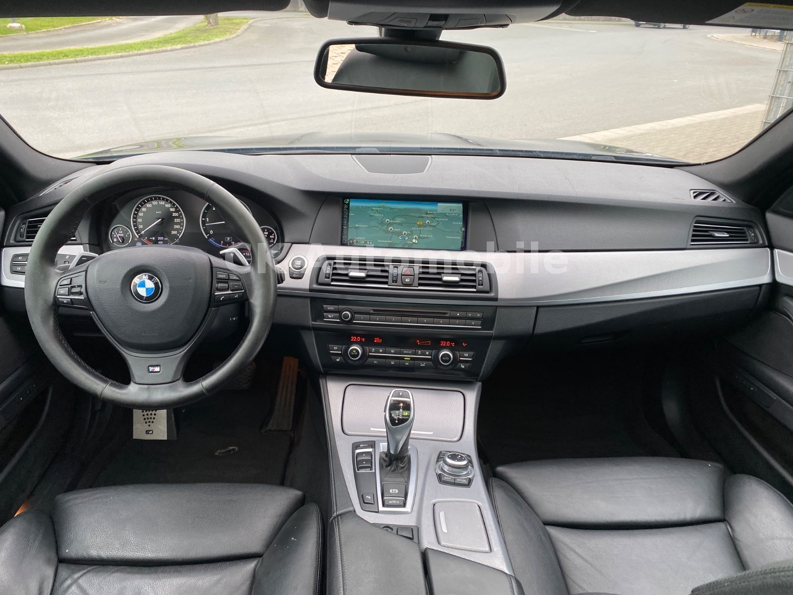 Fahrzeugabbildung BMW 530 d Touring M Sport/Navi/Leder/Pano/Bi-Xenon