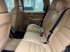 PORSCHE Cayenne Turbo PORSCHE Cayenne Turbo