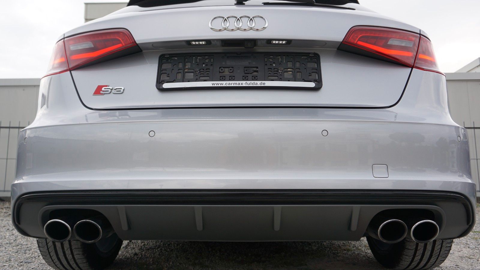 Fahrzeugabbildung Audi S3 Sportback 2.0 TFSI quattro, Leder, Navi, B&O