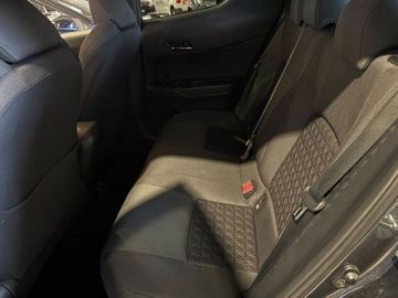 Toyota C-HR - 11