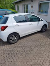 Toyota  Yaris - Toyota Yaris: Toyot