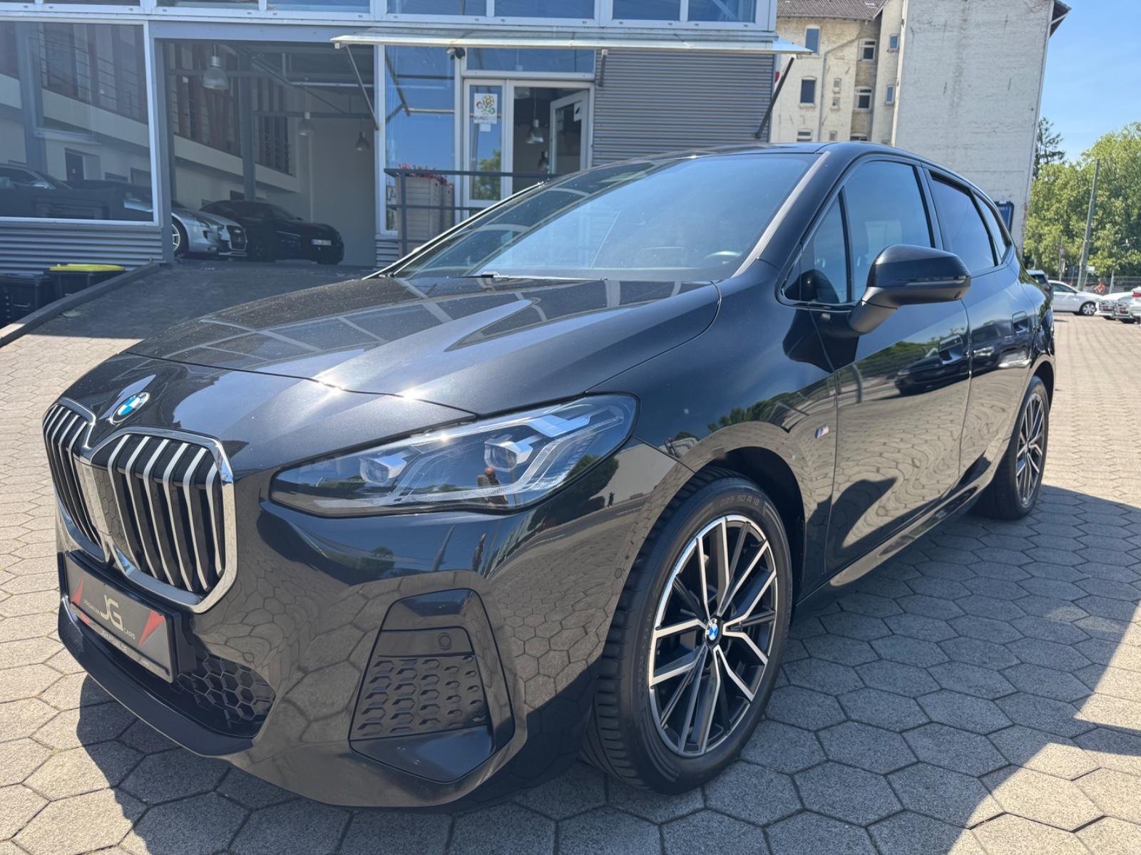 BMW 218d Active Tourer M Sport*HuD*AHK*360°