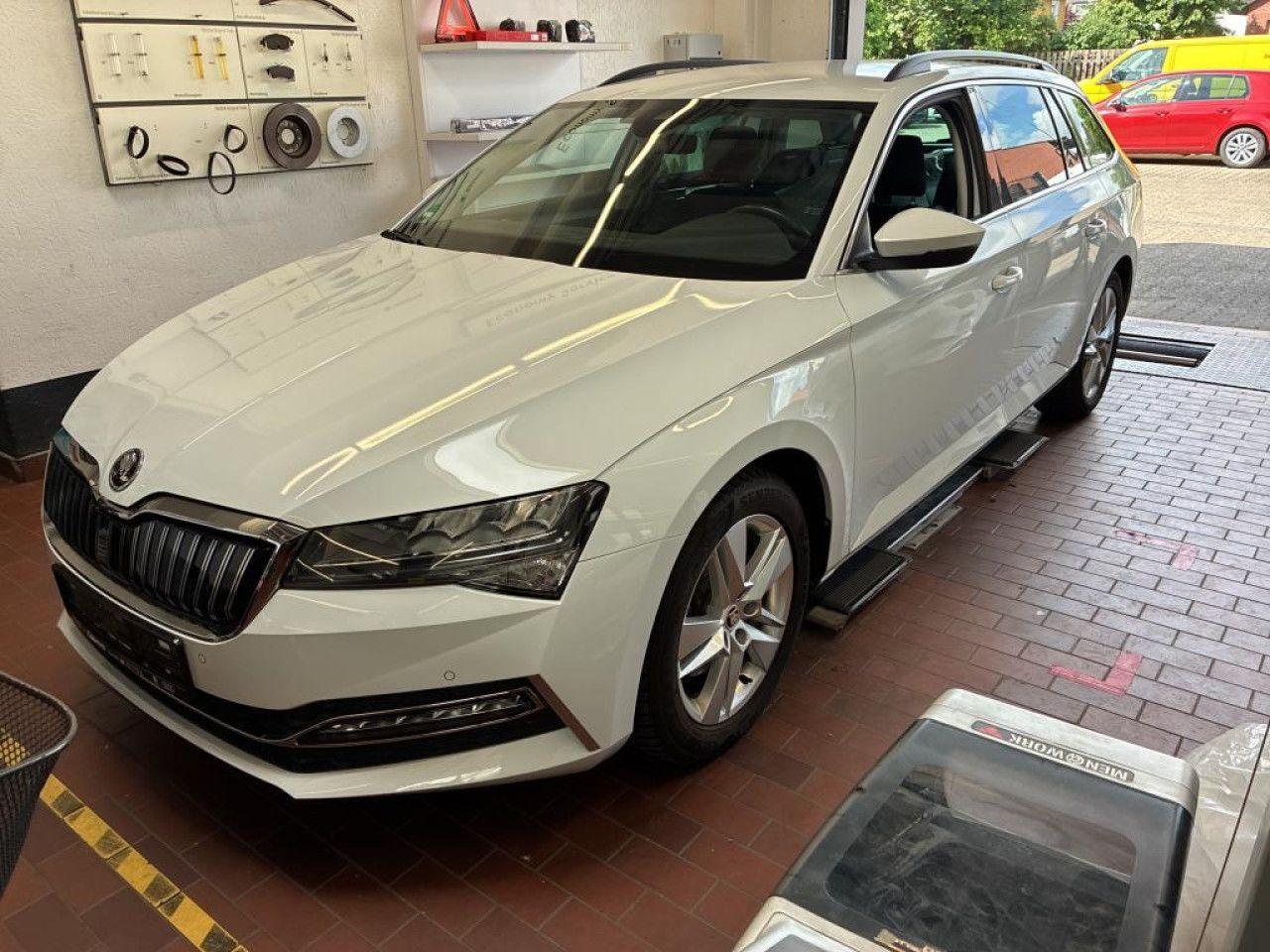 Skoda Superb Combi 1.4 TSI DSG iV Ambition Navi