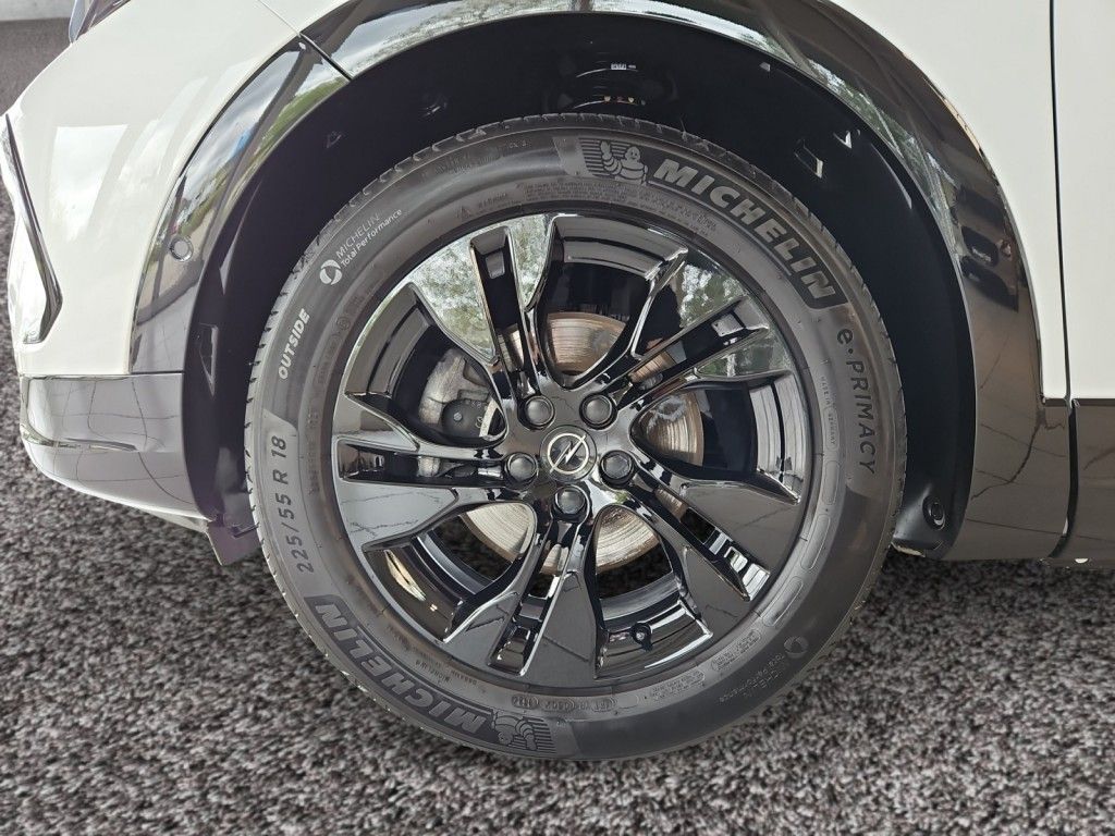 Fahrzeugabbildung Opel Grandland 1.2 Automatik GS Sitzheiz. LED-Matrix