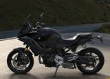 BMW F 900 XR 'Triple Black' 2026 + Komfort- + Dynami - BMW F 900 XR