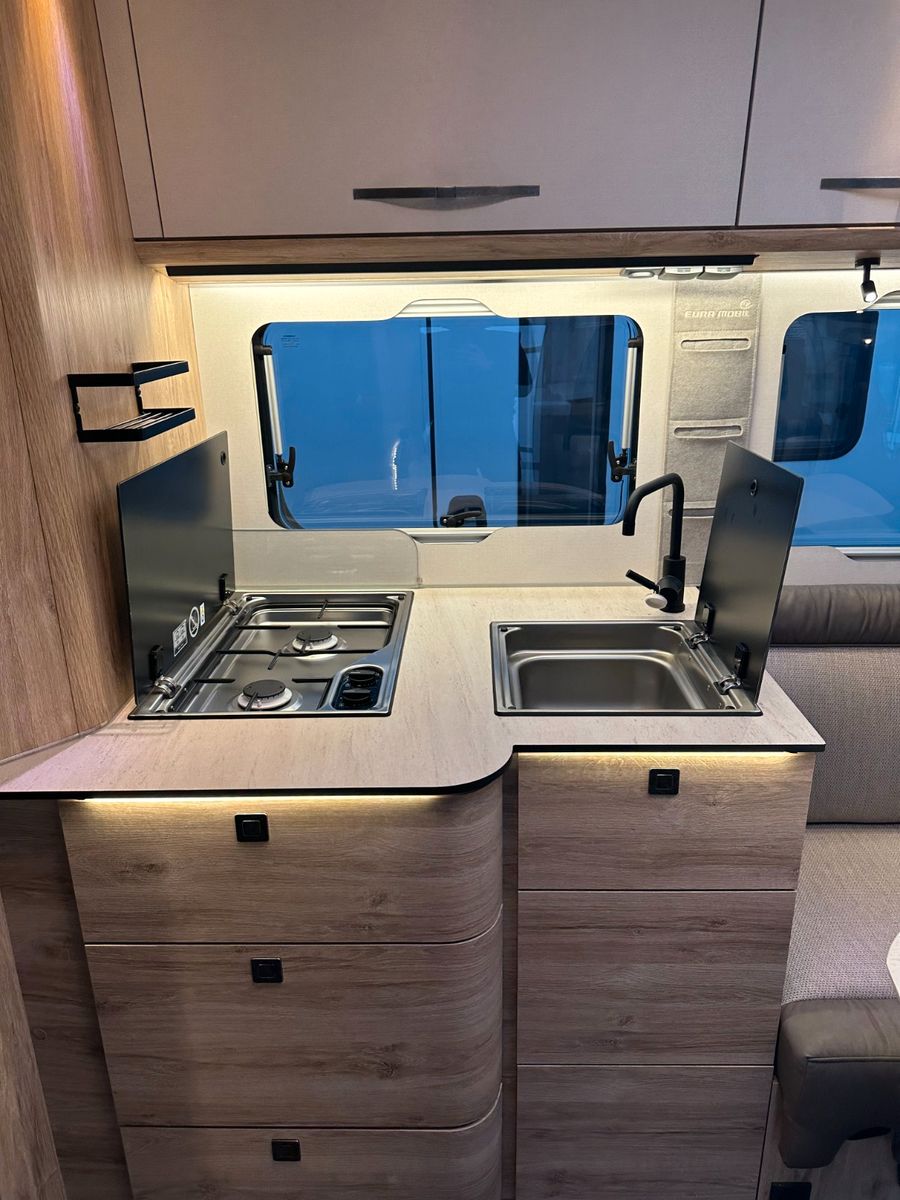 Fahrzeugabbildung Eura Mobil Profila T 726 EF CHALET, VOLL