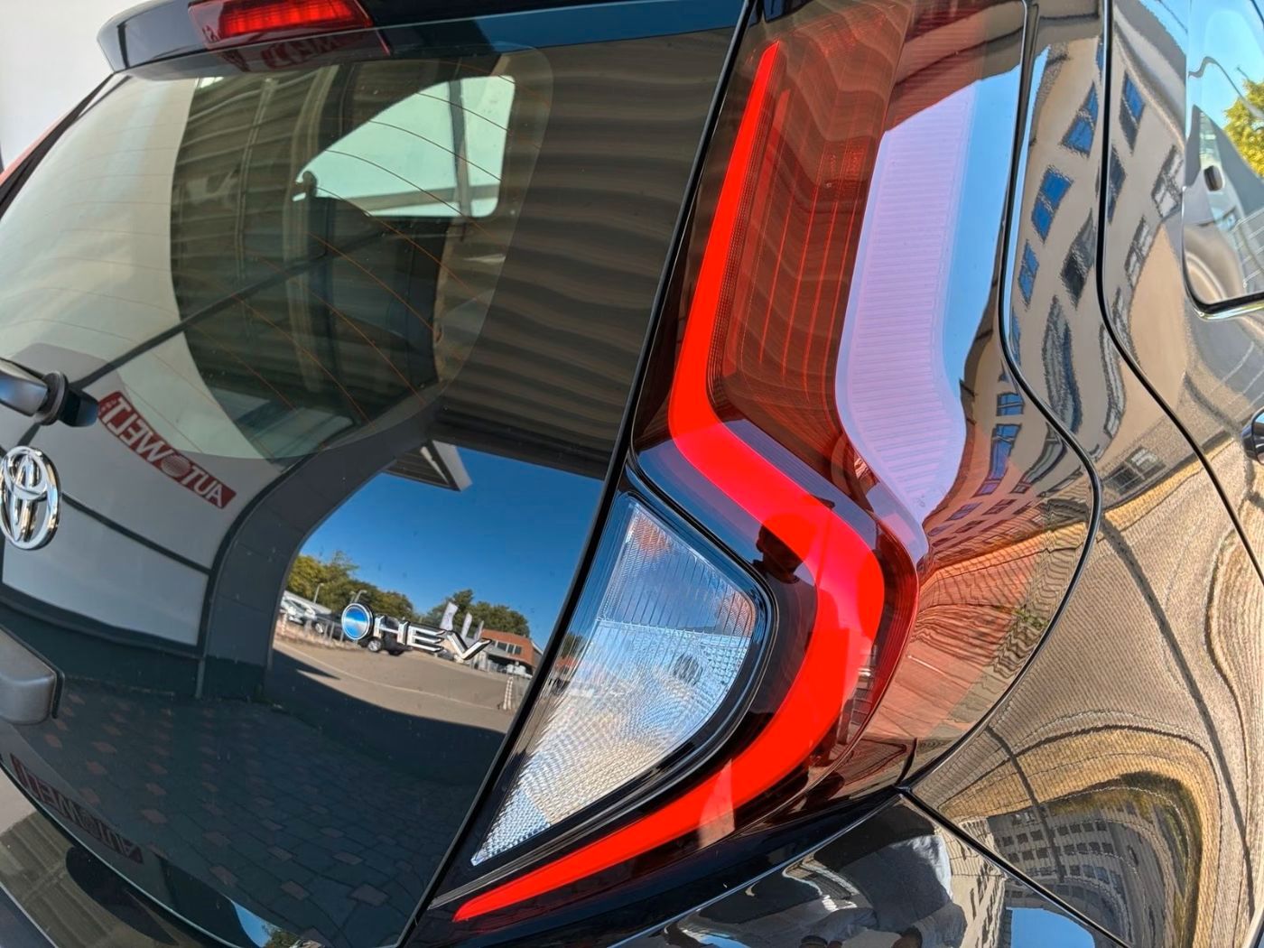 Fahrzeugabbildung Toyota Aygo X Active 1.5-l-Hybrid Kamera,SHZ,ACC,AUT