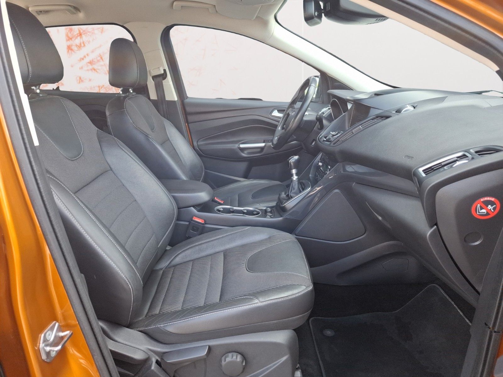 Fahrzeugabbildung Ford Kuga Titanium