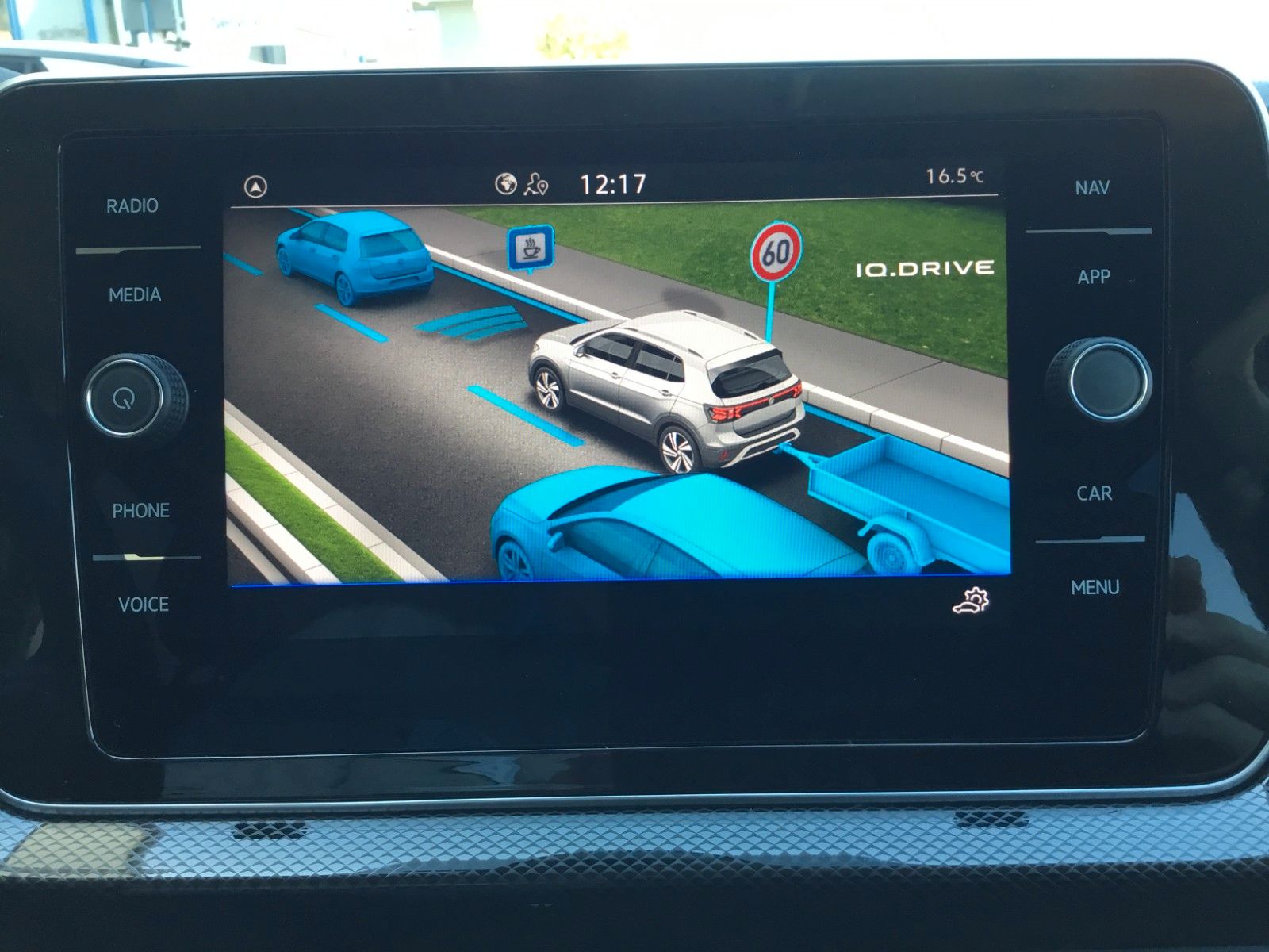 Fahrzeugabbildung Volkswagen T-Cross 1.5 TSI DSG GOAL+AHK+17"+ACC+Kamera