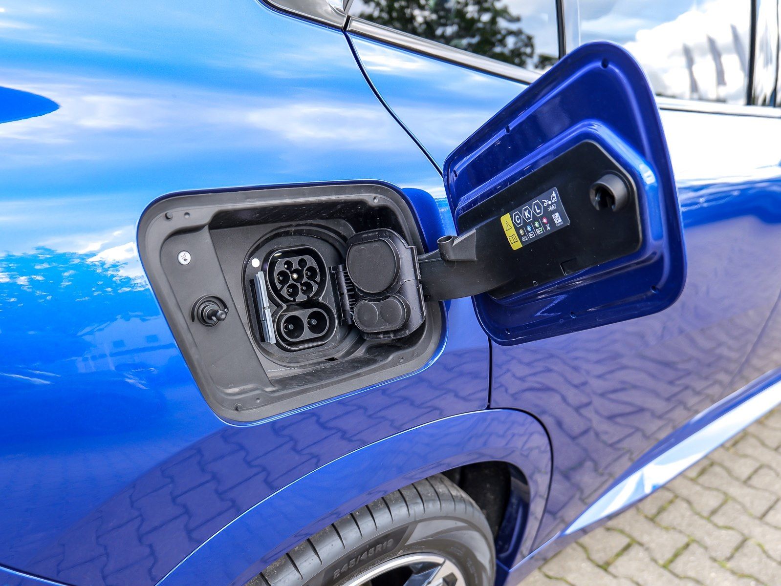 BMW iX2 - Bild 21