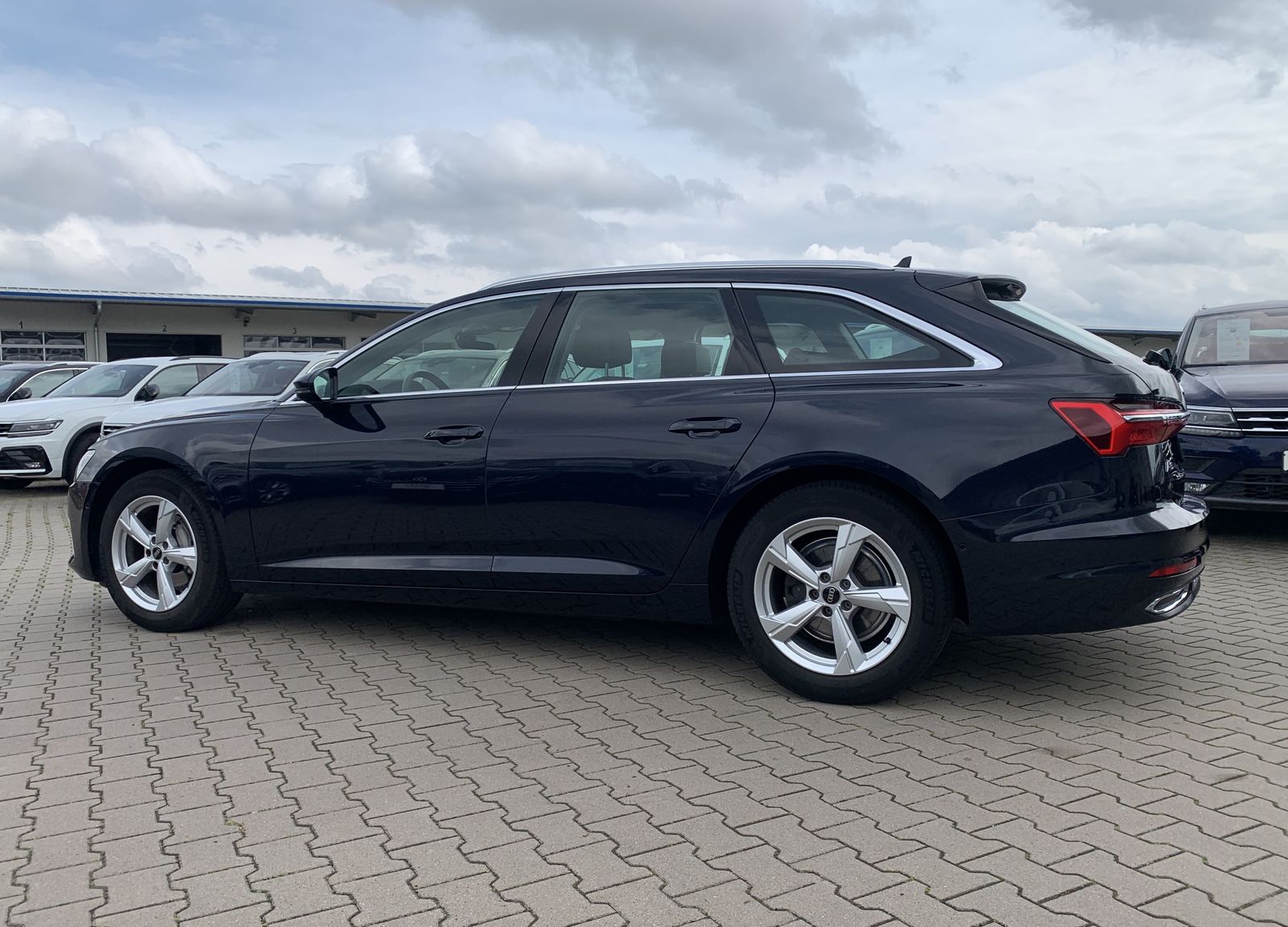 Fahrzeugabbildung Audi A6 40 TDI*Sport*Leder*AHK*Memory*Bang&Olufsen*