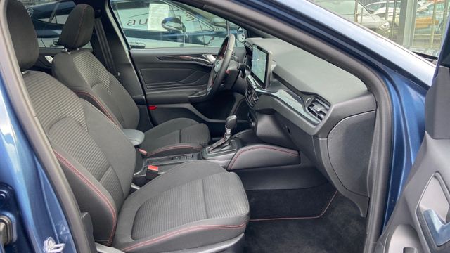 Fahrzeugabbildung Ford Focus Turnier ST-Line X, Styling*PANO*Matrix-LED