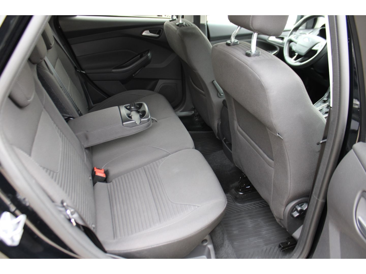 FORD Focus Turnier Titanium 1.5 EcoBoost Xenon RFK GR - Image 10