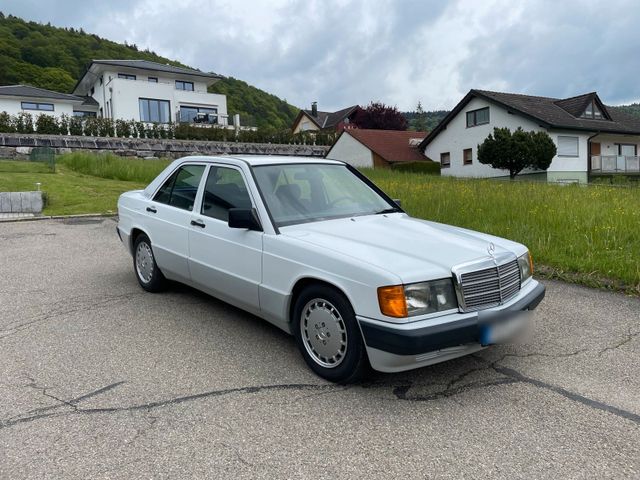 Mercedes-Benz Mercedes 190E 1.8 109ps