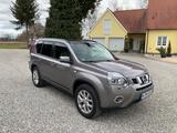 Nissan X-Trail 4x4 LE 2.0 dCi Aut Panorama Leder Kamera - gebrauchte Nissan X-Trail aus dem Jahr 2011