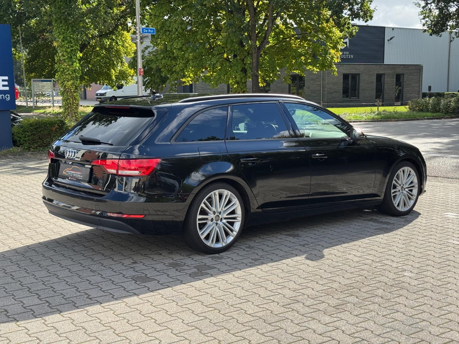 Audi A4 2015 — photo 5