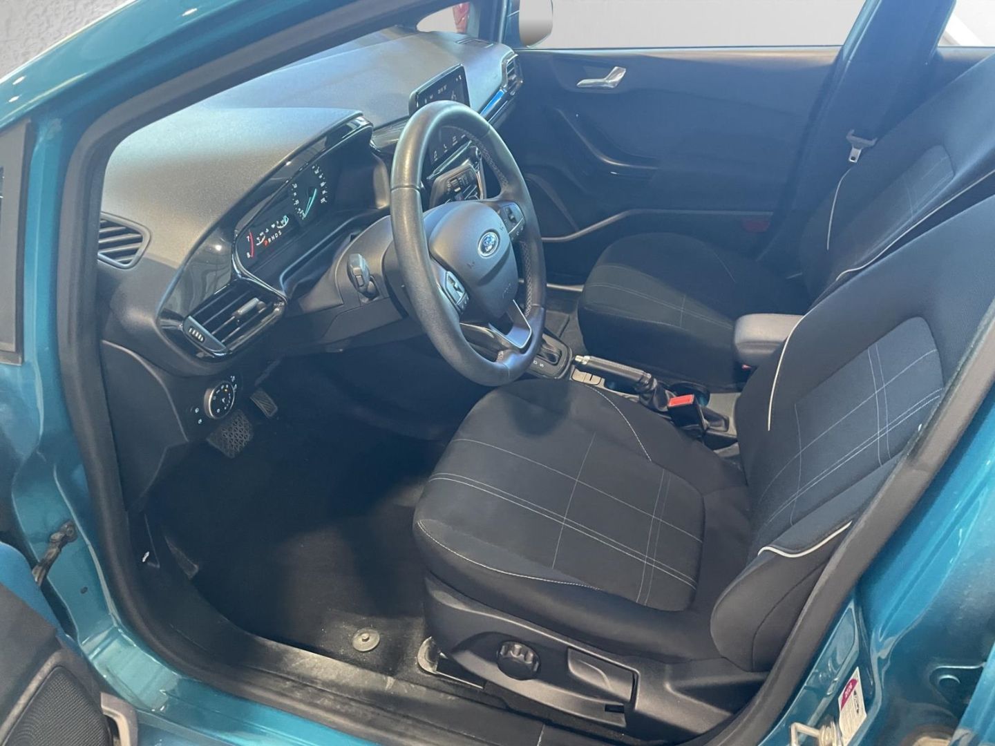 Fahrzeugabbildung Ford Fiesta Cool & Connect Apple CarPlay Android Auto