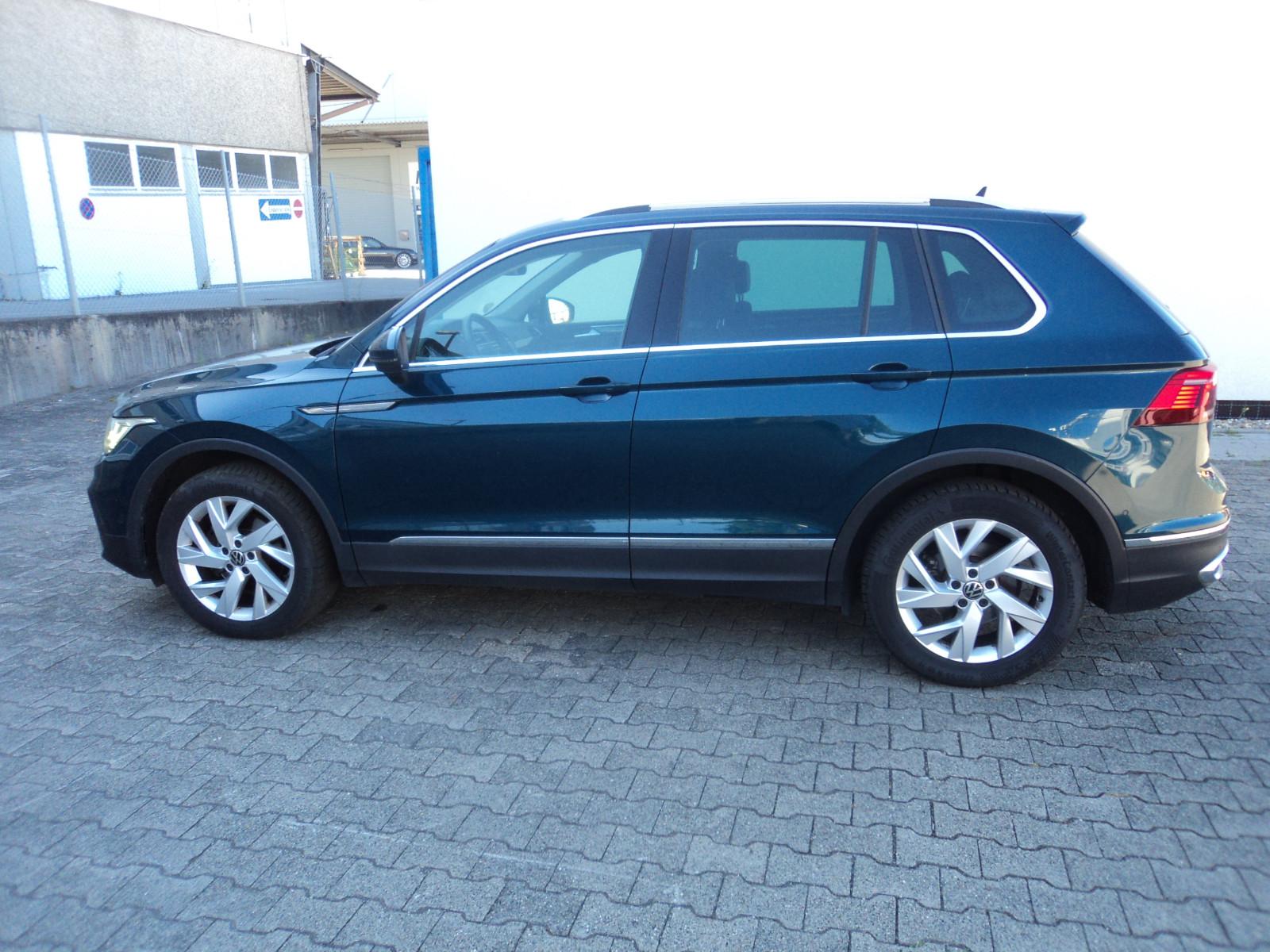 Volkswagen Tiguan Elegance MATRIX*LEDER*KameraNAVI*PANORAMA