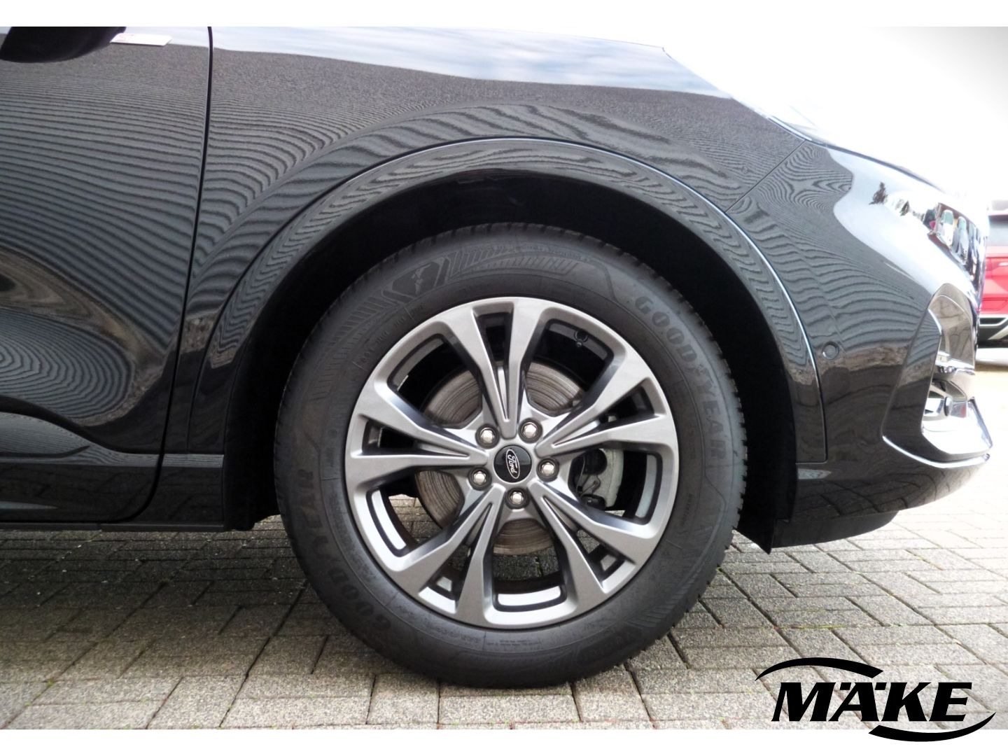 Kuga 1.5 EcoBoost, ST-Line, AHK, Navi, Digitales