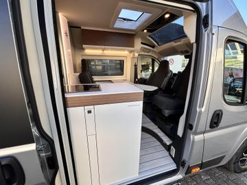 Westfalia Columbus 640 E 180 PS ATG Skyview Solar LITHIUM