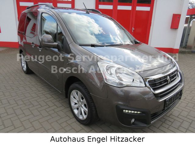 Peugeot Partner Tepee Allure 1.2 110 AHK,Navi,SHZ,Kamera