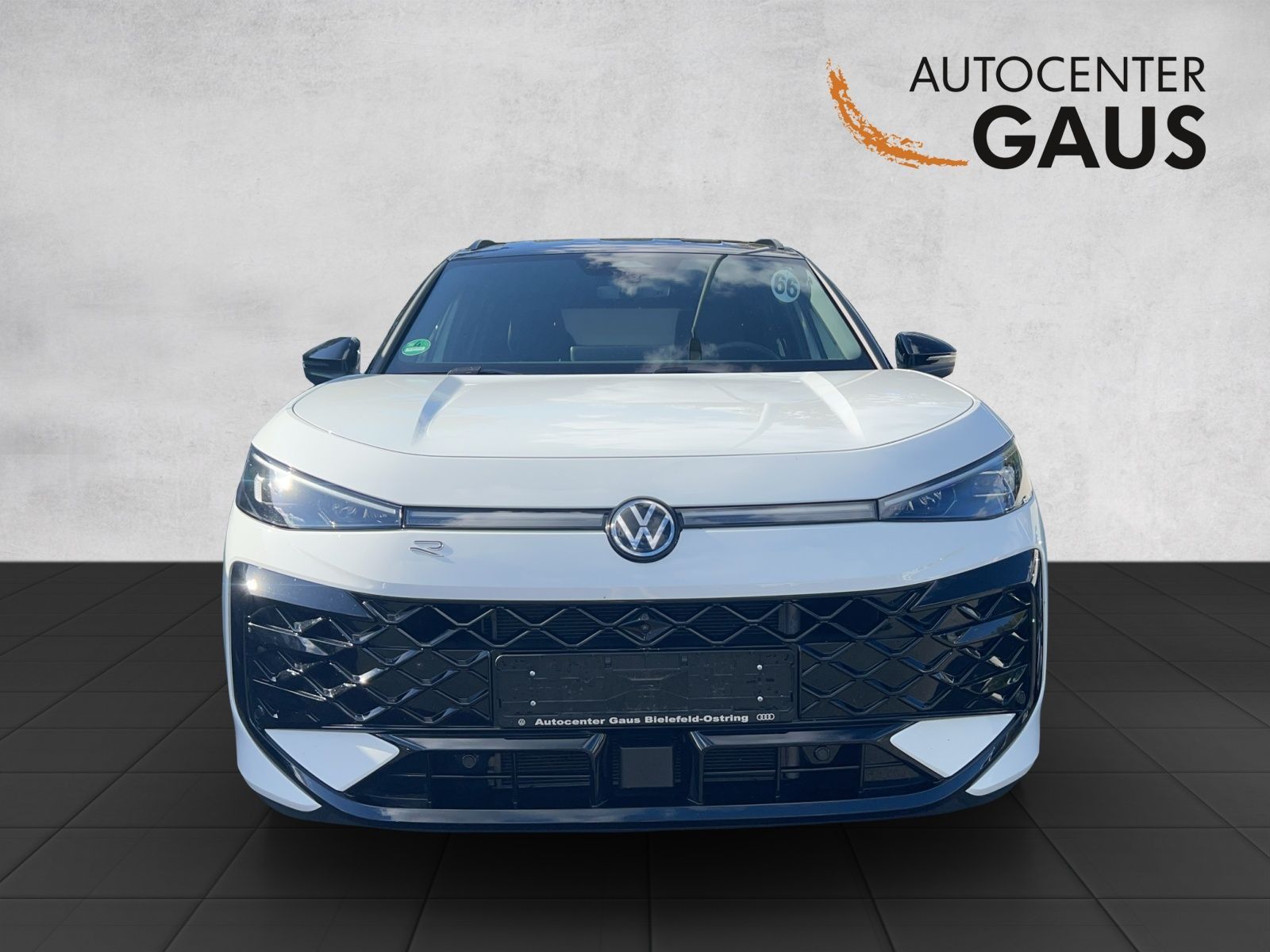Volkswagen T-Roc R-Line 1.5 eTSI DSG ACC CarPlay Area View foto 3