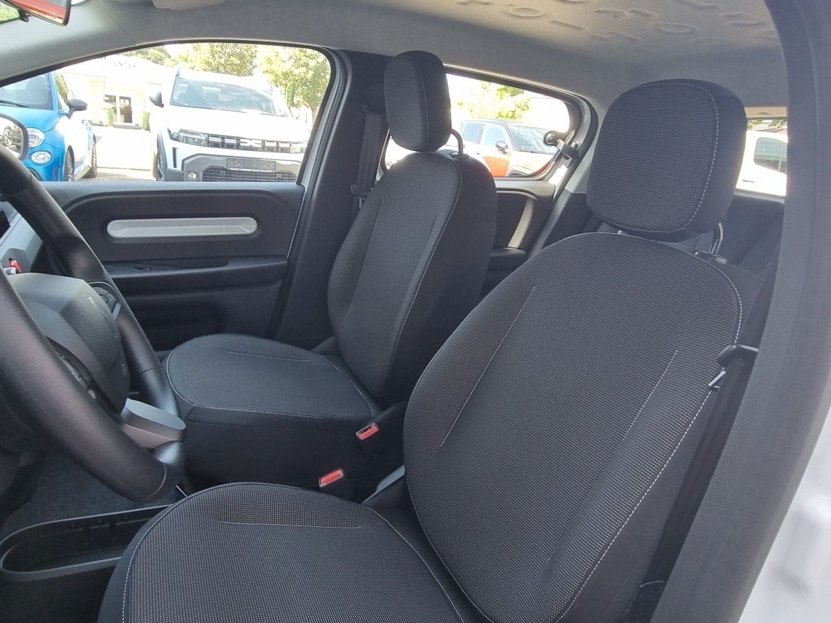 Fahrzeugabbildung Renault Twingo E-TECH elektrisch Evolution 80 Urban Rang