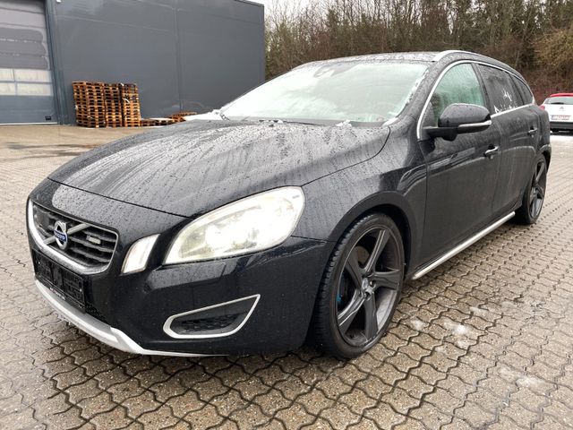 Volvo V60 2.0 D3 Momentum 163PS NR:44141 READY