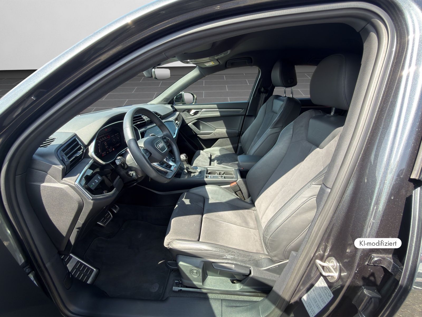 Audi RSQ3 - Bild 13